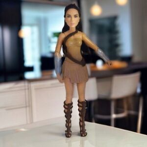 2017 DC COMICS Wonder Woman Figure 12" Gladiator